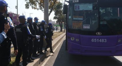 ¿Cómo denunciar a un microbús o combi en la CDMX?