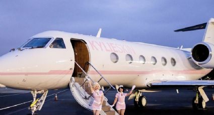 Conoce el interior del lujoso avión privado de Kylie Jenner