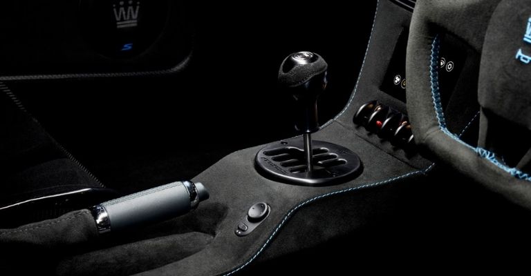 Interior del Noble M500