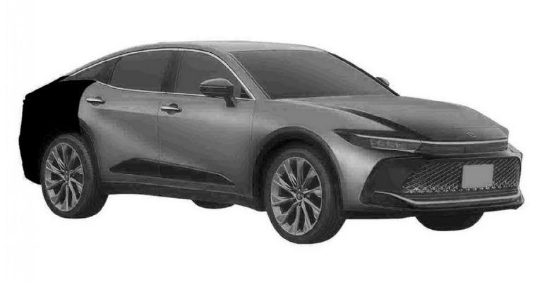 Frente del Toyota Crown Cross 