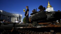 En Ucrania, transforman autos de carrera en vehículos de guerra