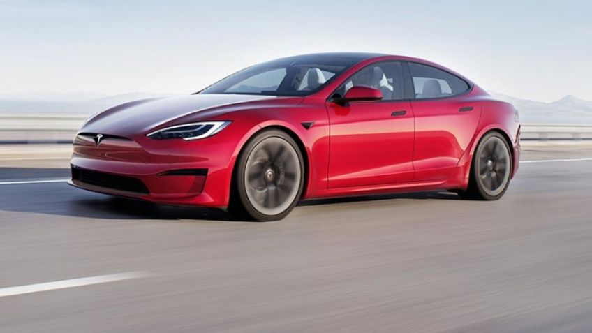 El 10% de trabajadores asalariados de Tesla será despedido