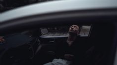 Por alto costo de rentas, ciudad de EU permitirá dormir en el auto