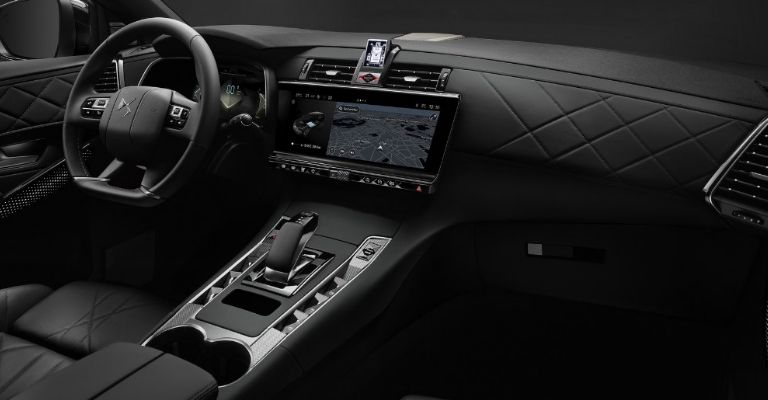 Interior del DS 7 2023