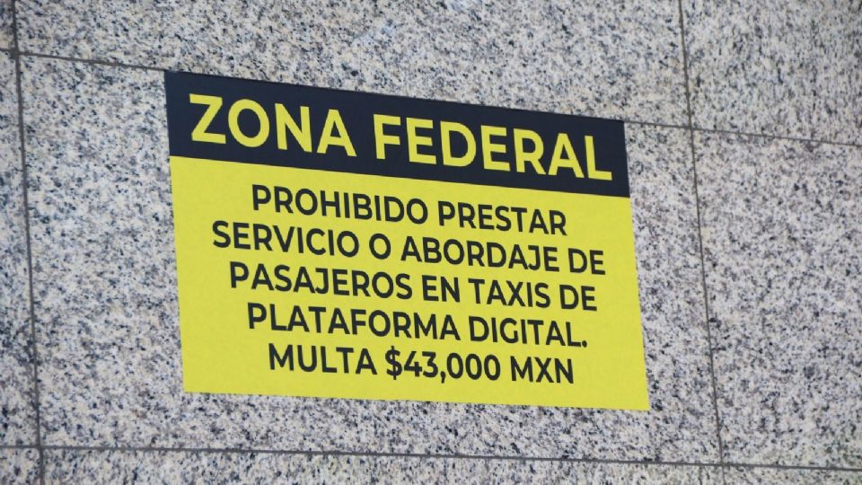 La operación de los taxis de aplicación está prohibida en el AICM.