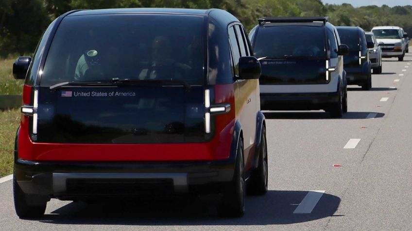 Canoo muestra sus vehículos de transporte para la NASA