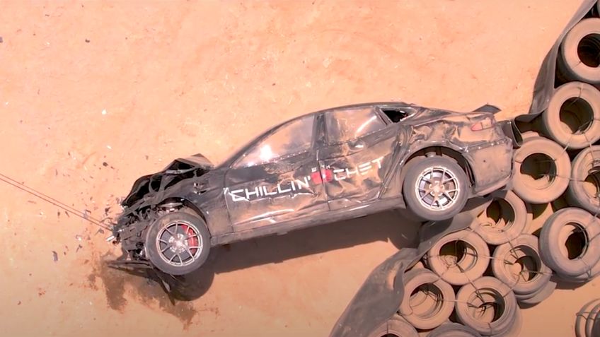 Youtuber modifica los frenos de su Tesla y sale vivo de milagro