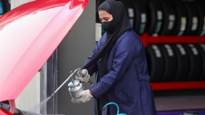 Mujeres en Arabia Saudita: De no poder conducir a ser mecánicas