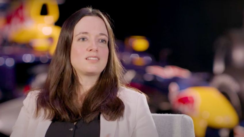 Conoce a Hanna Schmitz, la estratega que le ha dado la victoria a Checo y Verstappen