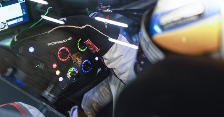 Interior del Porsche 911 GT3 R