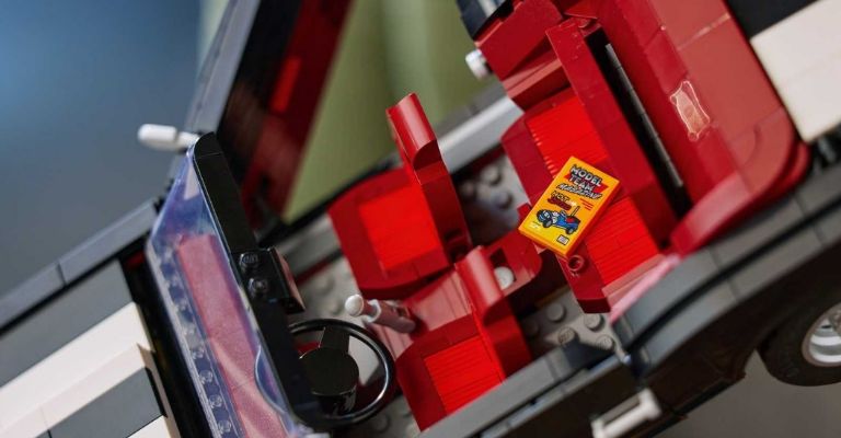 Interior del Lego Chevrolet Camaro Z28