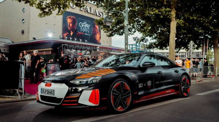 Audi y El Hombre Gris de Netflix