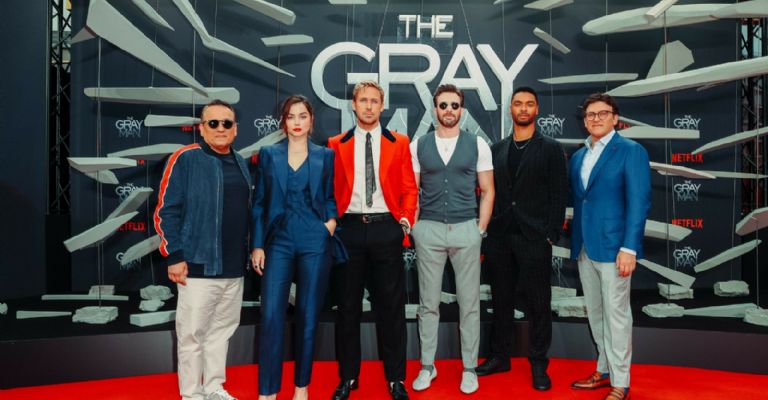 Autos de El Hombre Gris, Netflix