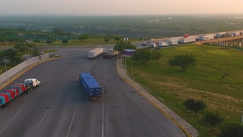 Tesla tiene un carril exclusivo en la frontera de México con los Estados Unidos