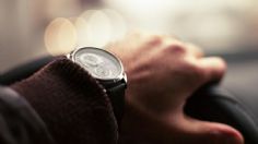 Estudio indica que manejar produce felicidad, más que ir al gimnasio