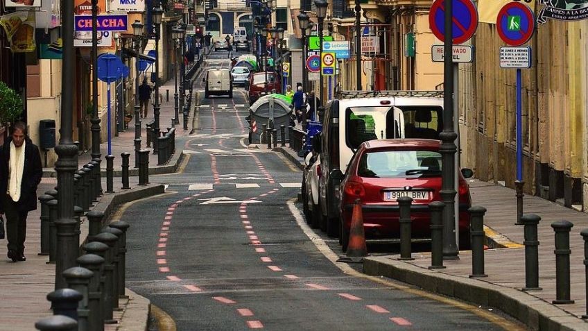 ¿Cómo manejar en calles estrechas?