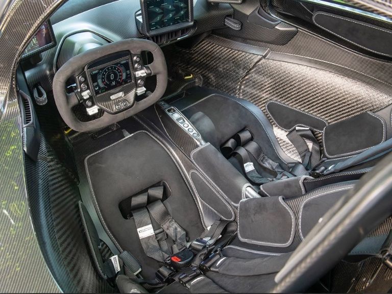 Aston Martin Valkyrie de Don Huayra