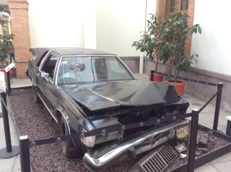 Auto de Amores Perros