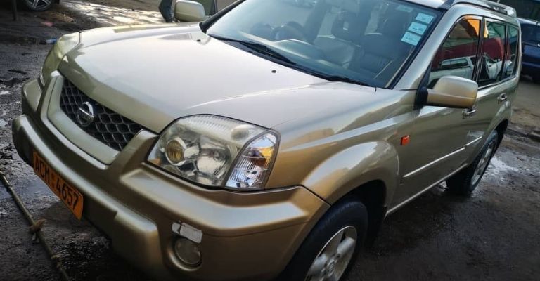 cuánto cuesta una Nissan X-Trail seminueva