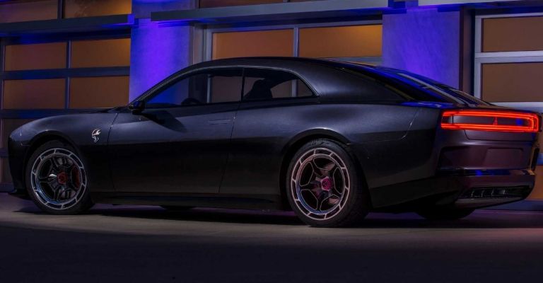 Diseño del Dodge Charger Daytona SRT Concept