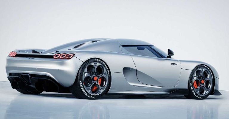 Koenigsegg CC850 en color platino