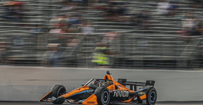 Pato O'Ward en la IndyCar