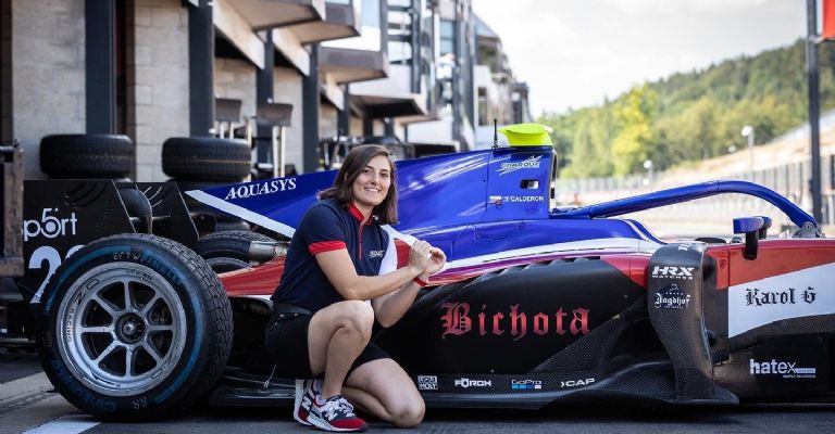 Tatiana Calderón y Karol G