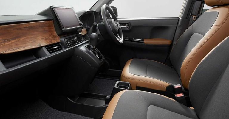 Interior del Kei Car Honda N-One Style