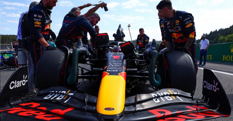 Lewis Hamilton quiere pleito con Red Bull