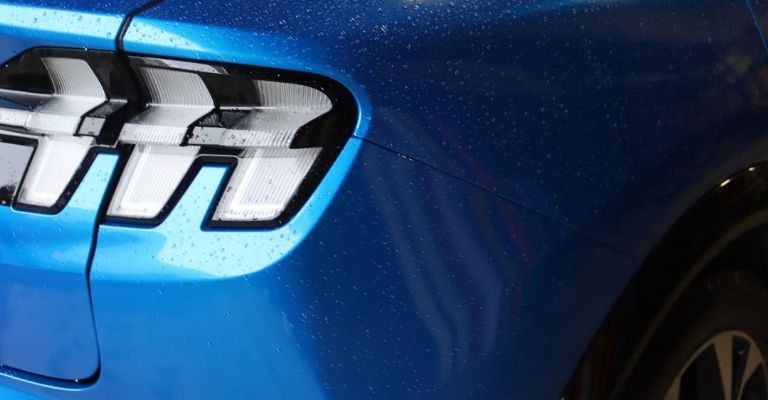 Mustang Mach-E 2022 precio