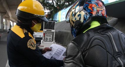 Qué hacer cuando un policía de tránsito te pide ‘mordida’ en la CDMX