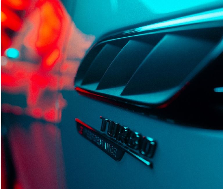 Mercedes AMG C63 E Performance