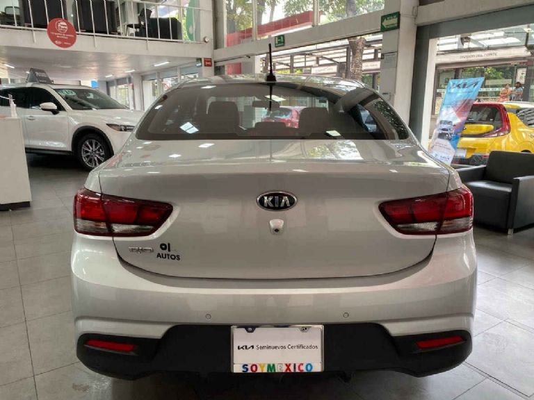 Kia Rio seminuevo