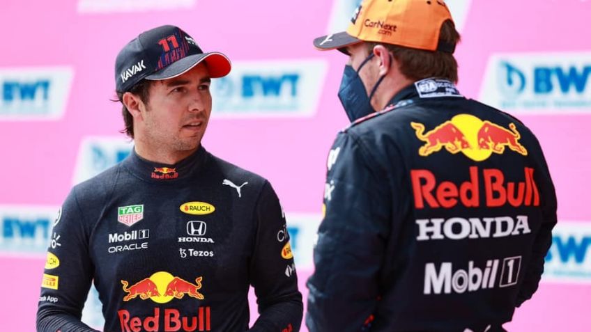 Verstappen reacciona de manera inesperada a una revelación de Checo Pérez