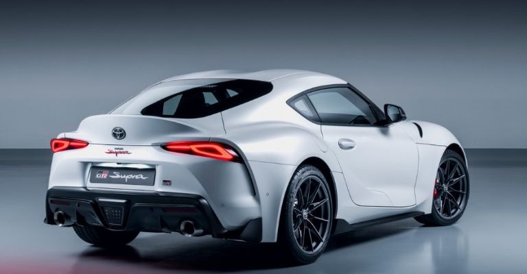 Exterior del Toyota Supra 2023 manual