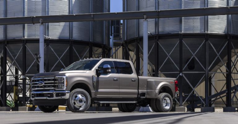 Ford Super Duty 2023