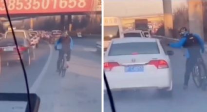 Ciclista le ‘abre paso’ a una ambulancia y se vuelve viral