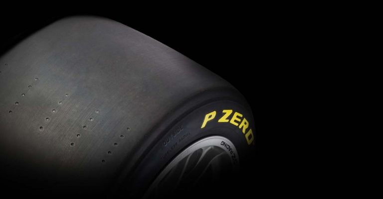 Llantas Pirelli Slick