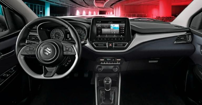 Interior del Suzuki Baleno 2023