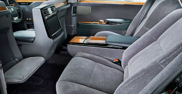 Interior del Toyota Century