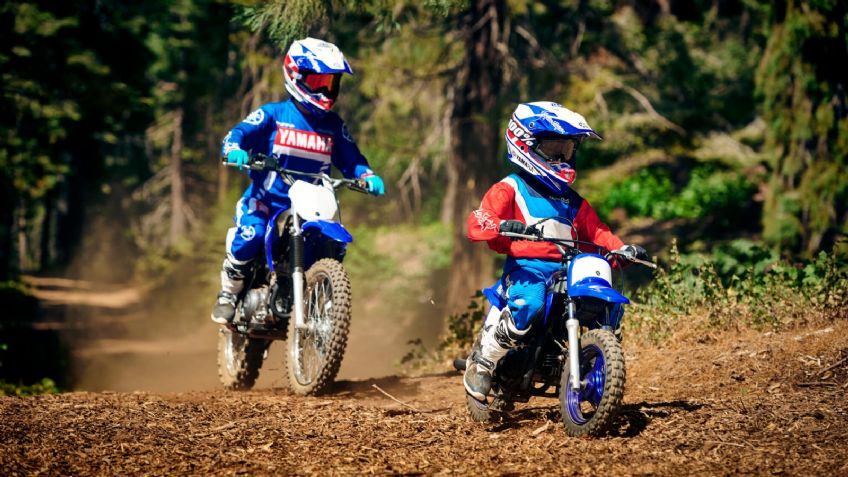 La policía detuvo a un niño de 7 años que conducía su mini moto Yamaha PW50