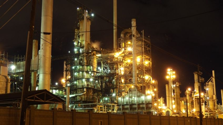 Petróleo se estabiliza en $80 por barril; mercado espera la determinación de la FED