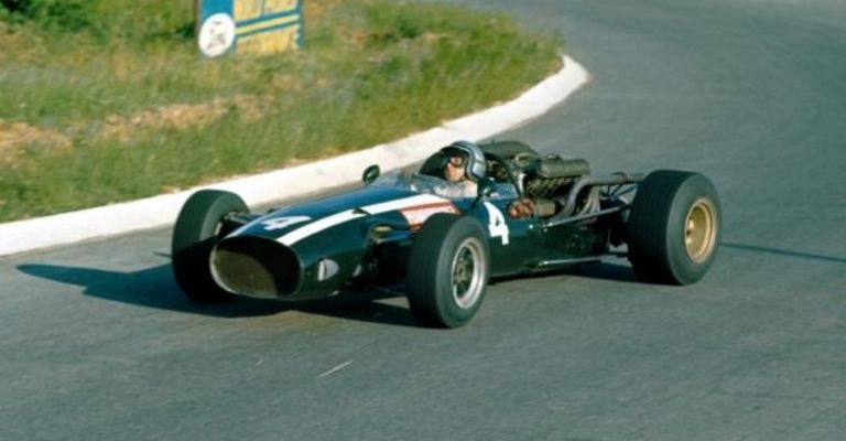 Pedro Rodríguez a bordo del Cooper Maserati