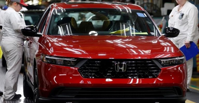 Honda Accord en la planta de producción