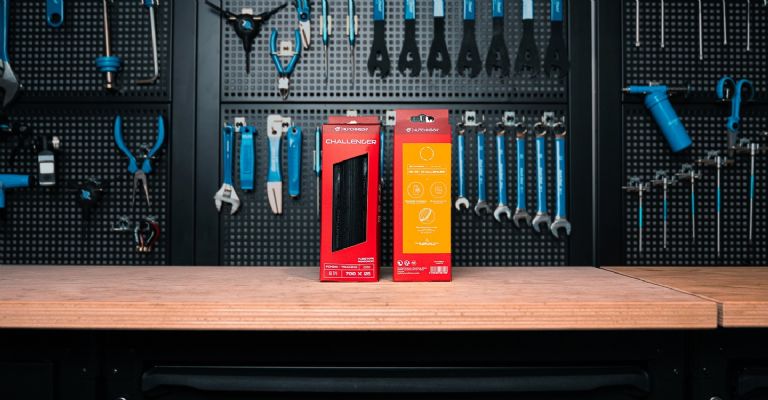 Hutchinson Challenger Bicicleta Ciclismo Tecnologia