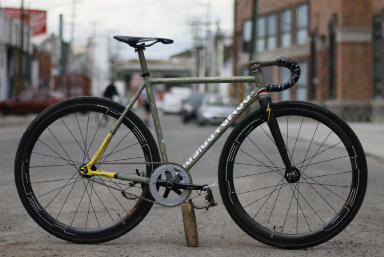 Bombardiers, Tienda de bicicletas en la CDMX, Tienda de bicicletas, Ciclismo Urbano, Bicicleta Fixie, Piñón Fijo, Fixed Gear