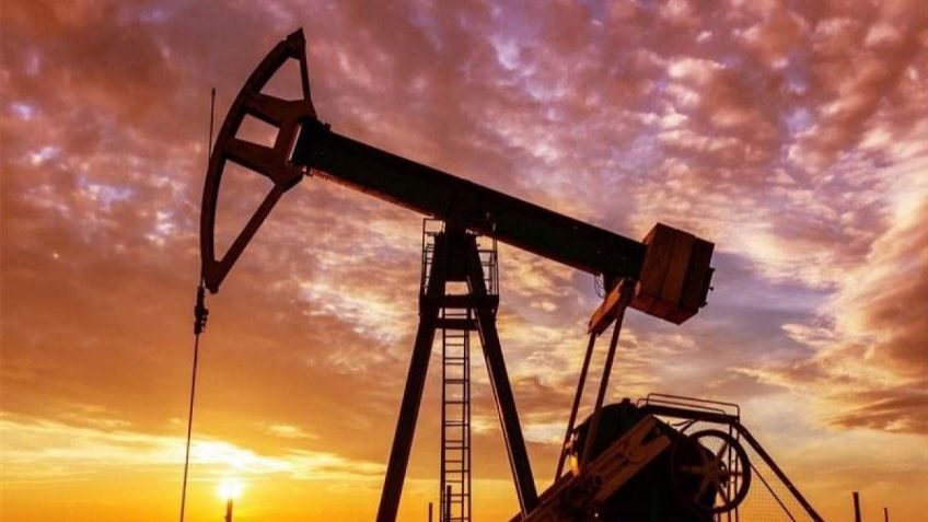 Petróleo retrocede ante poca demanda en Estados Unidos: se teme una recesión