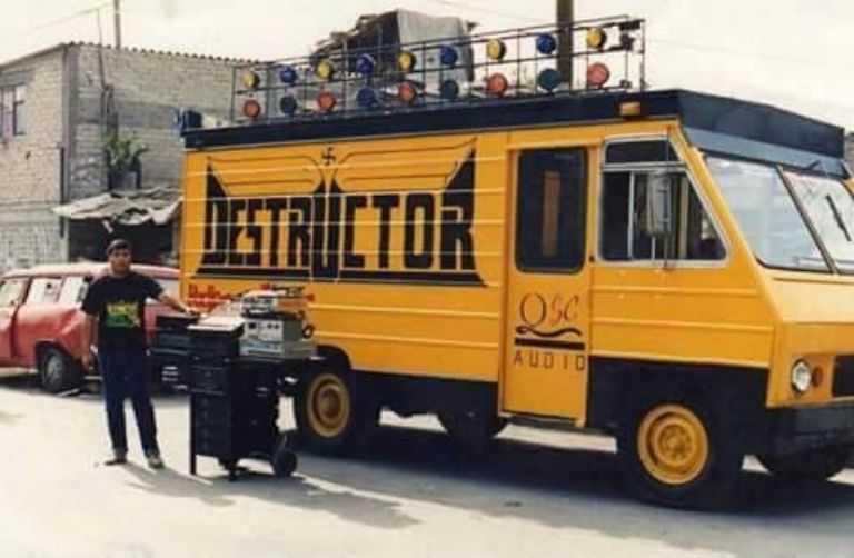 Medio Metro, Sonido Pirata, Movimiento Sonidero, Sonido Dengue, Camiones del Movimiento Sonidero, Tráileres del Movimiento Sonidero