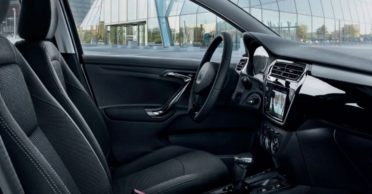 Equipamiento interior del Peugeot 301 2023