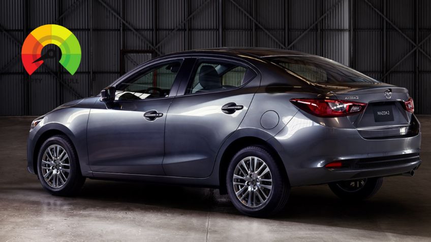 ¿Cuánto gasta de gasolina un Mazda2 Sedán?